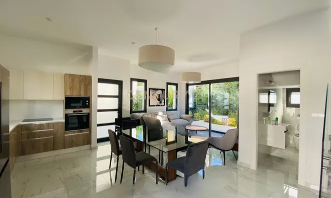 Недвижимость 2 Bedroom Detached house For sale in Germasogeia, Limassol: 3