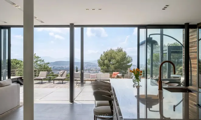Недвижимость Villa La Bocca Nord: 12