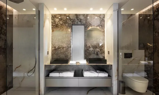 Недвижимость Property Type: Villa  
Location: Cannes, Centre-ville  

Final:

Villa Cannes Centreville: 12