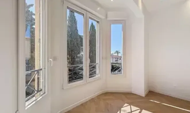 Недвижимость Villa Pointe Croisette: 2