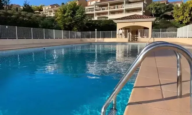 Недвижимость Villa Croix des Gardes: 13