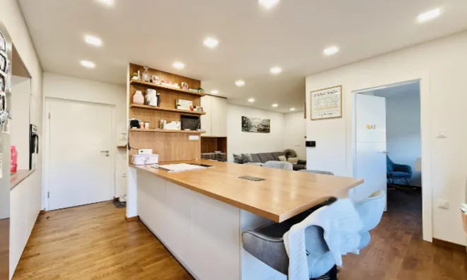 Недвижимость Двухкомнатная квартира на Повшетовой улице: 3