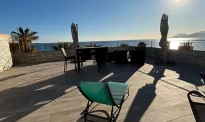 Недвижимость House Suquet Cannes: 27