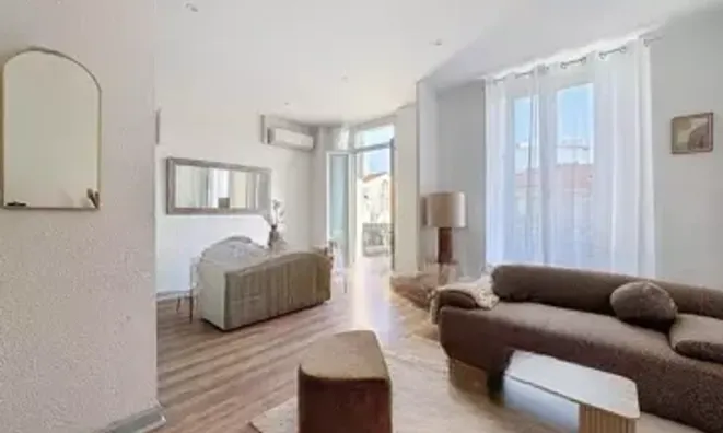 Недвижимость Villa Petit Juas: 2