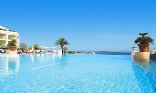 Недвижимость Villa Croix des Gardes: 2