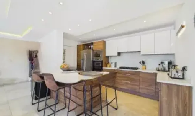 Недвижимость Villa Croix des Gardes: 6