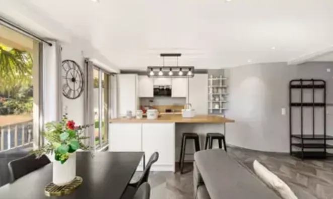Недвижимость Villa Croix des Gardes: 2