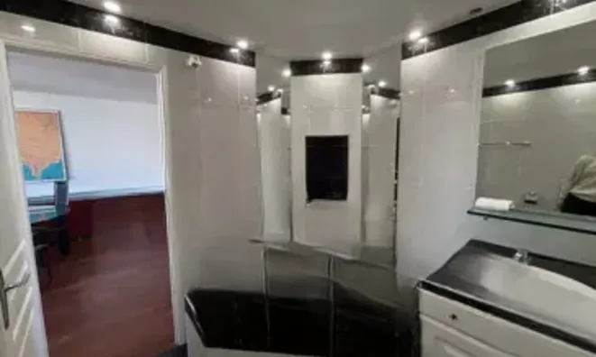 Недвижимость Villa République Cannes: 12