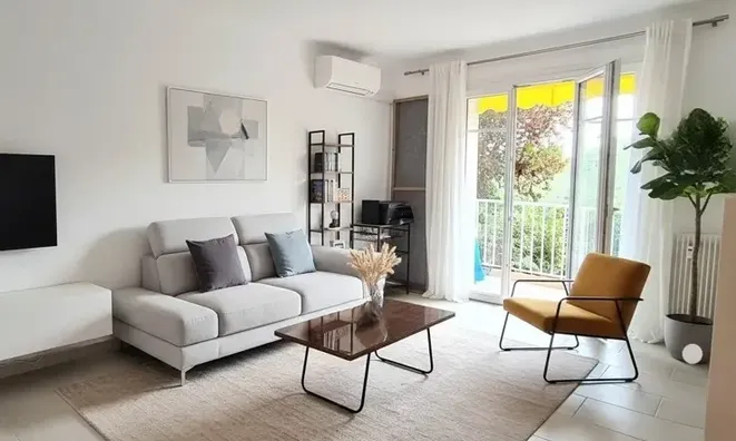 Недвижимость Villa Croix des Gardes: 1