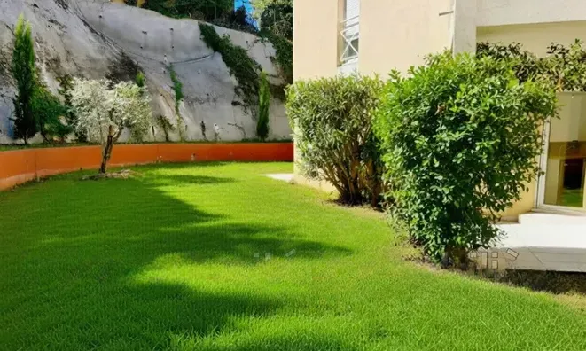 Недвижимость Villa Croix des Gardes: 1