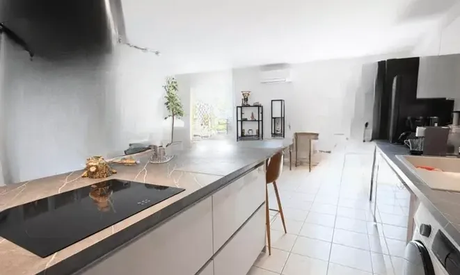 Недвижимость Property Cannes: 4