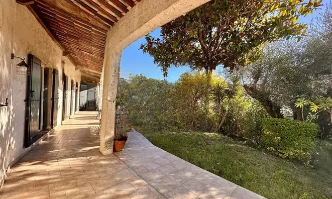 Недвижимость Villa Cannes La Bocca Nord: 1
