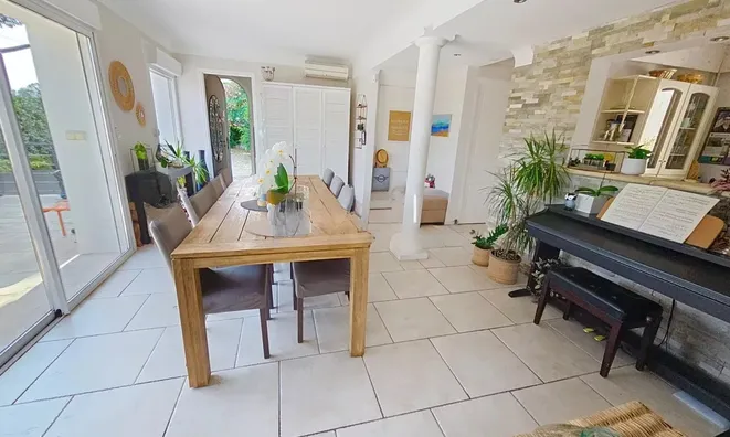 Недвижимость Villa Croix des Gardes: 17