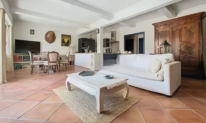 Недвижимость Villa La Bocca: 1