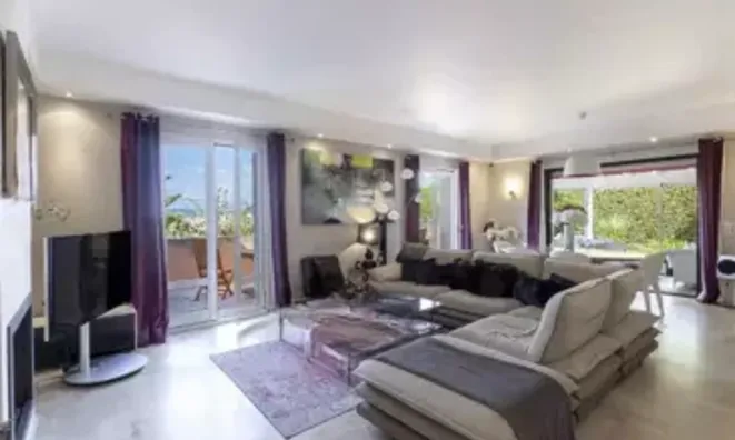 Недвижимость Villa Petit Juas: 20