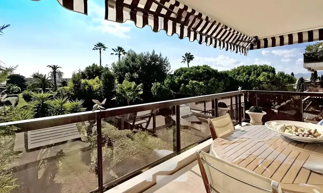 Недвижимость Property Type: Villa  
Location: Cannes, Californie  

Final Name: Villa Cannes: 1