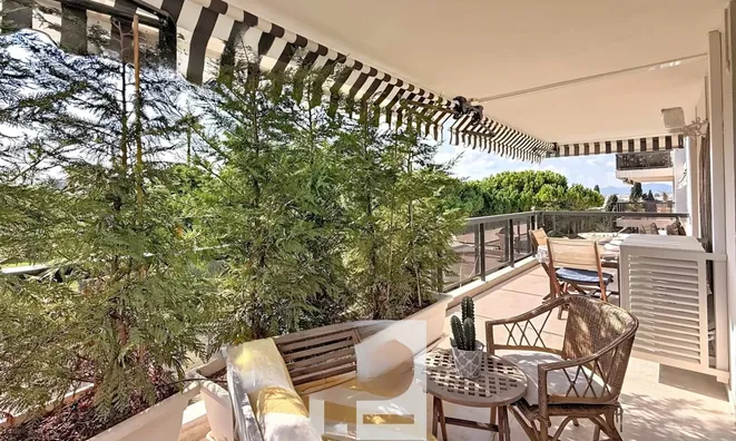 Недвижимость Property Type: Villa  
Location: Cannes, Californie  

Final Name: Villa Cannes: 2