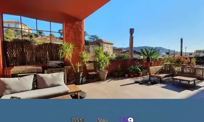 Недвижимость Villa Petit Juas: 1