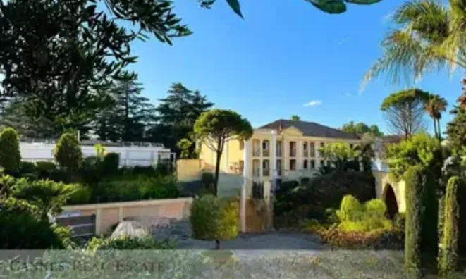Недвижимость Villa Croix des Gardes: 2