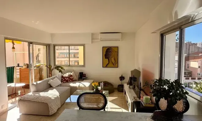 Недвижимость Villa Petit Juas: 7