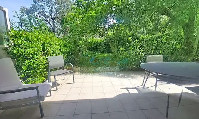 Недвижимость Villa Croix des Gardes: 1