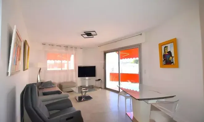 Недвижимость Villa Petit Juas: 4