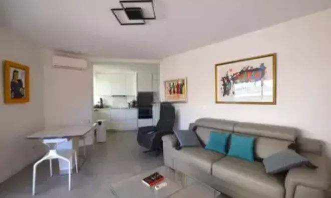 Недвижимость Villa Petit Juas: 6