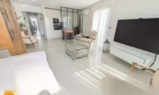 Недвижимость Villa Cannes République: 2