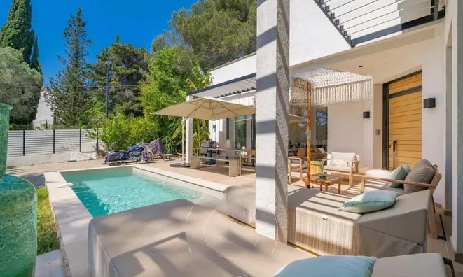 Недвижимость House Mougins: 3