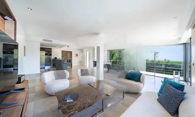 Недвижимость Property Cannes: 5