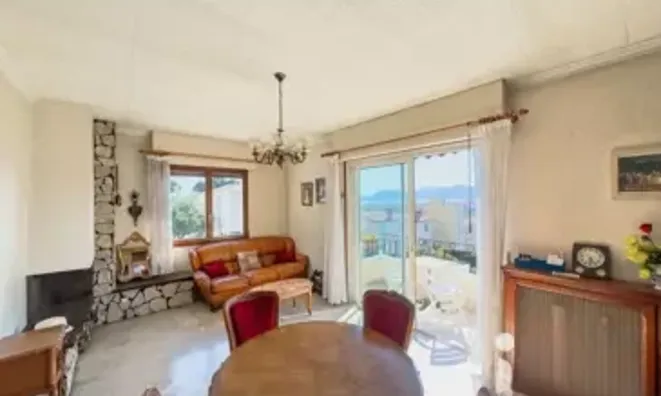 Недвижимость Villa Croix des Gardes: 3