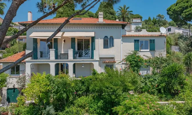 Недвижимость Villa Croix des Gardes: 1