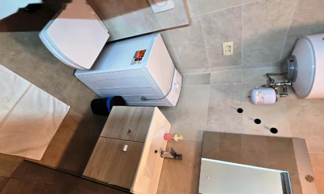 Недвижимость Четырёхкомнатная квартира в центре Копера: 13