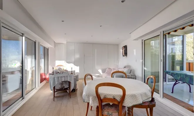 Недвижимость Villa Petit Juas: 2