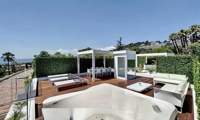 Недвижимость House Cannes: 17