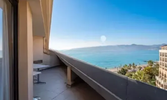 Недвижимость Estate Cannes La Bocca: 2