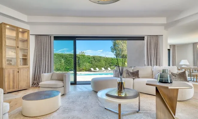 Недвижимость Villa Petit Juas: 8