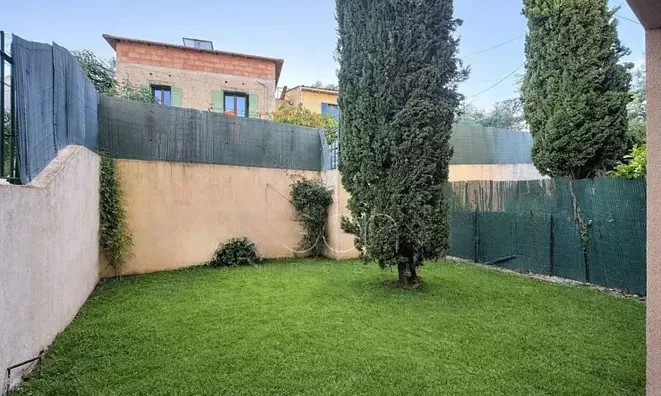 Недвижимость Villa Croix des Gardes: 1