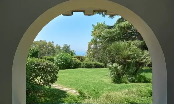 Недвижимость Property Cannes: 4