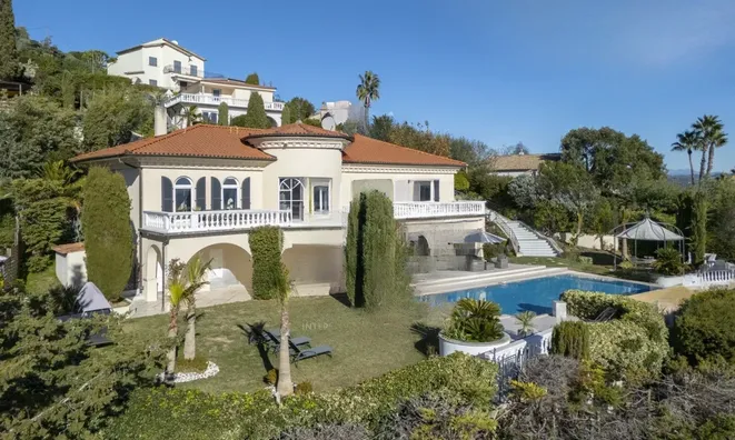 Недвижимость Villa Les Termes: 2