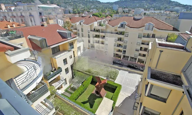 Недвижимость Villa Cannes République: 10
