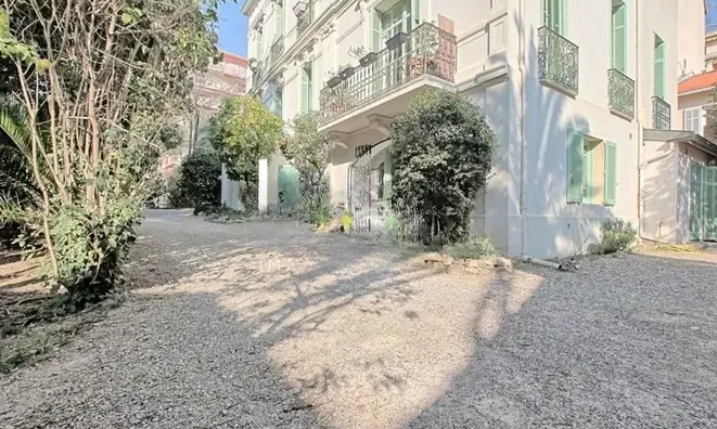 Недвижимость Estate Cannes République: 11