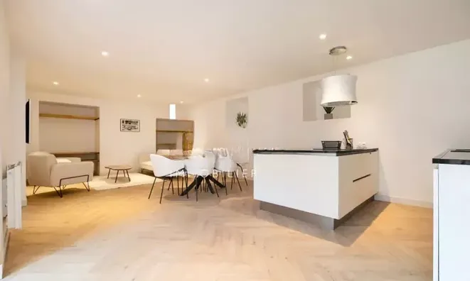 Недвижимость Villa Croix des Gardes: 1