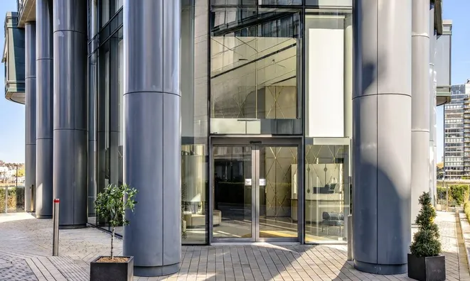 Недвижимость Tower West, 1 Waterfront Drive: 6