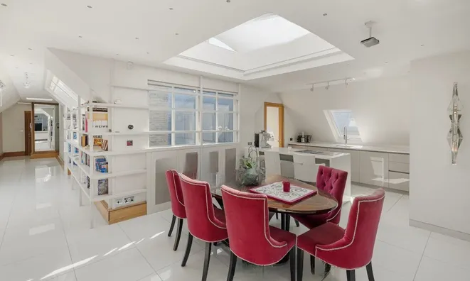 Недвижимость The Penthouse, Drayton Court, Drayton Gardens, Chelsea SW10, London: 2