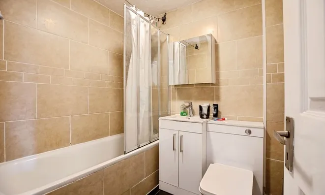 Недвижимость Burnham Close: 4