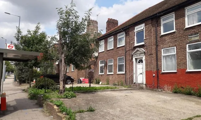 Недвижимость Western Avenue, Acton, 7: 6