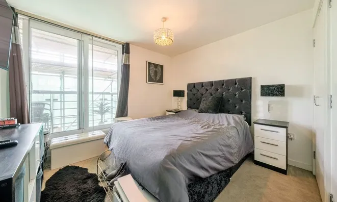 Недвижимость Phoenix Way, Battersea: 9
