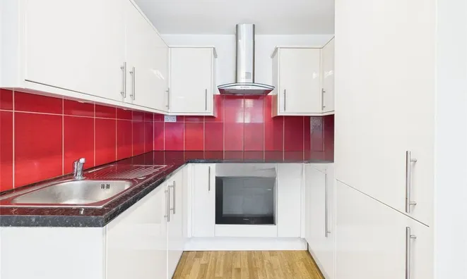 Недвижимость Hillview Gardens: 2