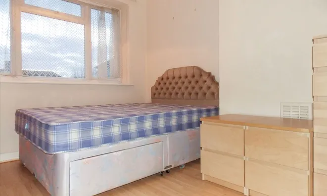 Недвижимость Keir Hardie House, Marian Way, Harlesden: 1